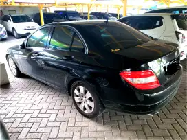 Mercedes Benz C200 CGI AT 2011
