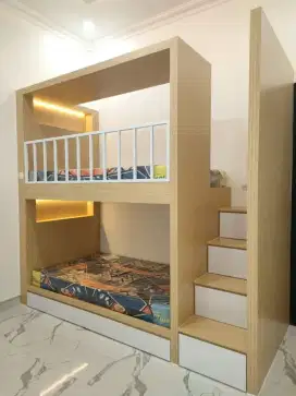 Tempat tidur anak , Lemari pakaian , Partisi , Meja rias