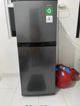 KULKAS SHARP 2 PINTU