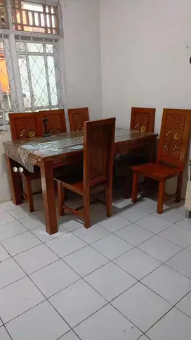 Kursi jati ukir