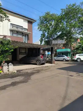 Dijual rumah 2 lantai siap huni di Kebagusan Jakarta Selatan