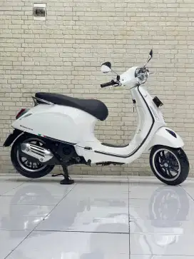 Perfect Condition!!Vespa Primavera ABS 2022 White Plat Jatim-Mustika