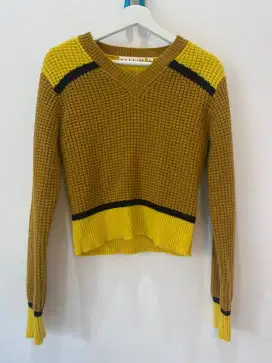Sweater Rajut UNIQLO ukuran M
