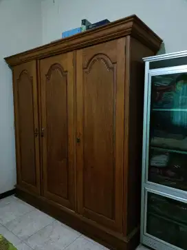 Lemari pakaian jati+dipan dinding