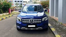 mercedes benz mercy glb200 progressive line 2020 biru tangan pertama