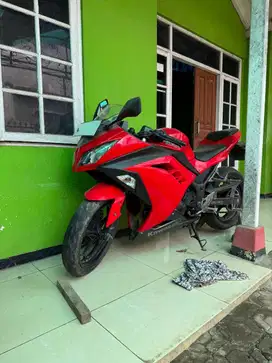 Dijual Kawasaki Ninja 250 (2013)
