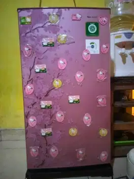 Kulkas SHARP 1 pintu 133L