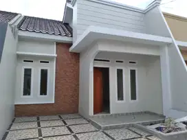 Rumah siap huni DP 0% lokasi 10 menit ke stasiun depok
