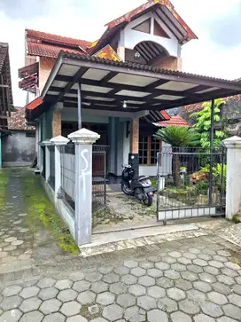 Rumah 2 Lantai Strategis dekat Jalan Wonosari