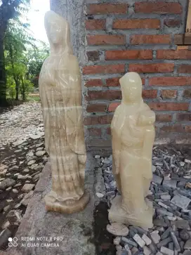Patung bunda Maria batu onik