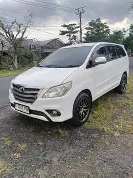 Toyota Kijang Innova 2013 Bensin
