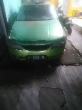 Mobil tua Mazda 626