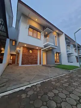RUMAH BARU SIAP HUNI RAGUNAN JAGAKARSA PASAR MINGGU TOL TB SIMATUPANG.