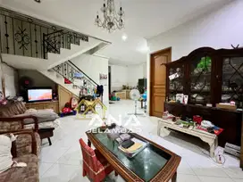 ANA RUMAH UK 7.5X14M DI KOMPLEK KAVLING POLRI JELAMBAR