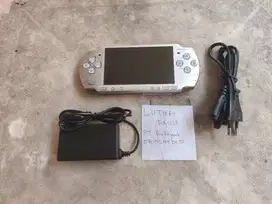 Playstation Portable PSP Slim 2000 Silver 00