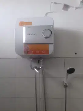 WATER HEATER LISTRIK(MANDI AIR HANGAT OK)