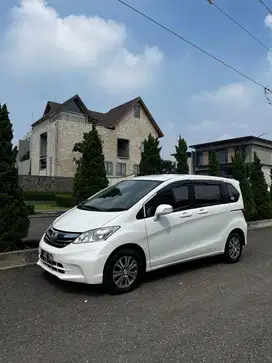 Honda Freed 1.5 S Matic 2013