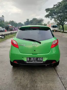 Mazda2 R At 2012 hijau