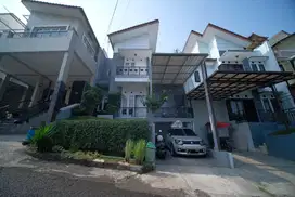 Rumah 3 kamar tidur. Lingkungan sejuk, aman dan view indah