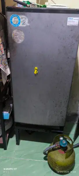 Kulkas Aqua 1 pintu