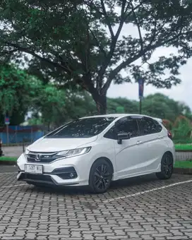 HONDA JAZZ RS BEBAS TABRAK DAN BANJIR, MOBIL SANGAT FRESH YARIS