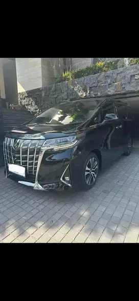 Toyota Alphard 2019 KM8 rb LIKE NEW super istimewa Bensin