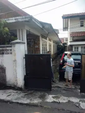 Rumah Dijual Siap Huni letak Strategis Ibu Kota