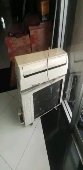 Tampung AC rusak genset rusak