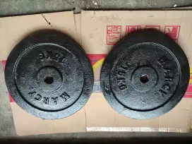 Di Jual Beban Besi Lempengan 15 kg x 2 / 14,5 kg x 4