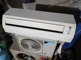 Ready daikin 1/2pk bergaransi