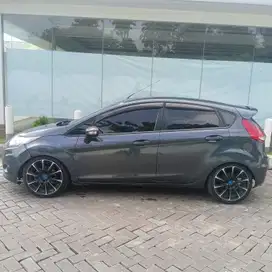 Ford Fiesta 2012 Bensin