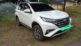 Toyota Rush 1.5 MT