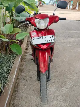 Di jual murah motor Vega ZR 2012