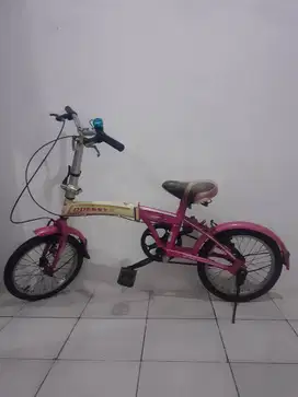 Sepeda lipat merk odessy