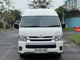 Hiace Commuter MT 2023 Putih | Termurah