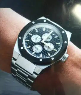 Thomas earnshaw and G-Shock ga2000