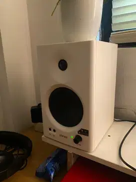 SPEAKER MONITOR/RECORDING EDIFIER MR4