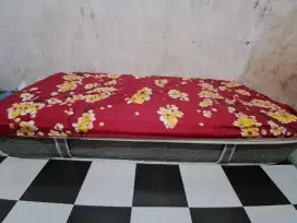 Dijual Tempat Tidur