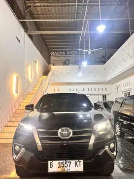 Fortuner SRZ 2.7 2016 Istimewa Full orsinil !! like new jual cepat bu