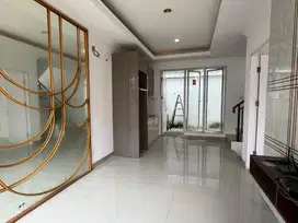 Rumah 3 kamar sudah shm bisa kpr di Gading Serpong Dekat ke Aeon BSD