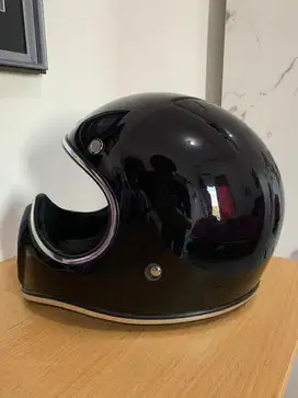 HELM CAKIL WARNA HITAM