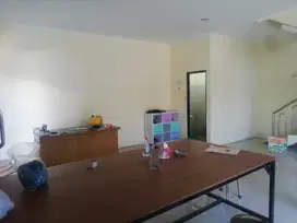 Dijual Rumah Cantik & Nyaman Singgasana