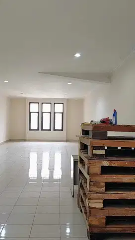 Ruko Strategis Pusat Kota di Mainroad Dulatip Bandung