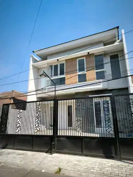 Rumah Baru Gress Sutorejo Prima dekat Raya Mulyosari
