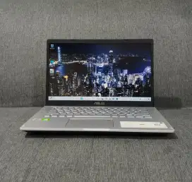 Asus Vivobook X409JB
Double VGA NVIDIA  Core i5 Gen 10
Ram 8 GB/
SSD