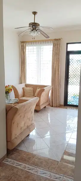 Dijual Rumah Dalam Komplek Elite Di Tanjung Barat Jakarta Selatan