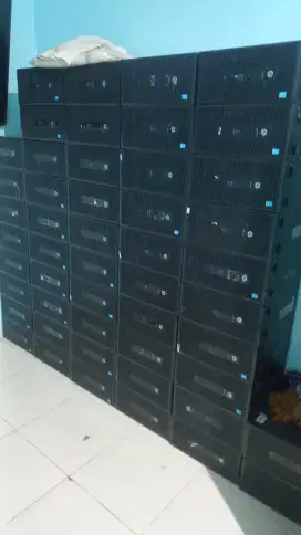 Menerima jual beli komputer segala merek satuan maupun parti lelangan