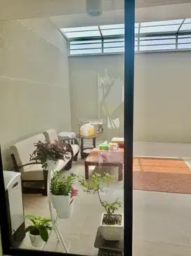 DISEWAKAN RUMAH NORTHWEST CENTRAL 2LT 2KT FURNISH SIAP HUNI