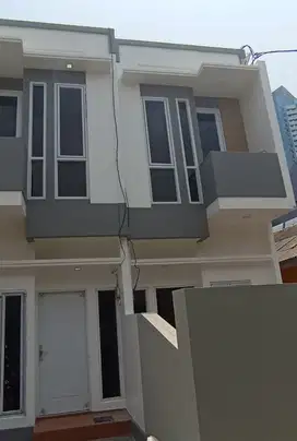 JUAL RUMAH MURAH SIAP HUNI 2 LANTAI STRATEGIS SUNTER JAKARTA UTARA