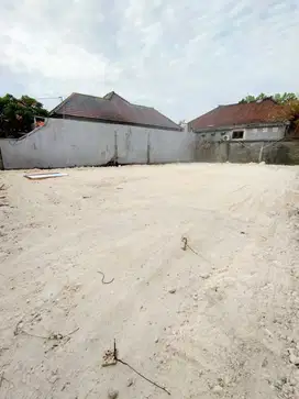 TANAH PREMIUM DIKELILINGI VILLA POSISI PRIVATE DEKAT SUNSET ROAD